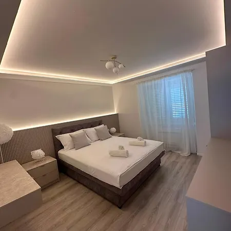 Dolce By Dubooker Apartment *